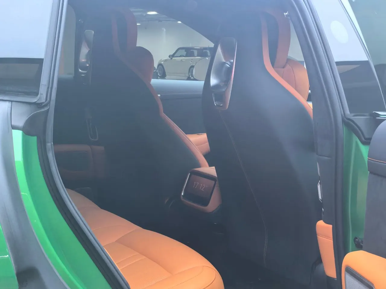 MI 2025 YU7 Long Endurance High Performance Four-wheel Drive Max Edition Automatic Gear 11