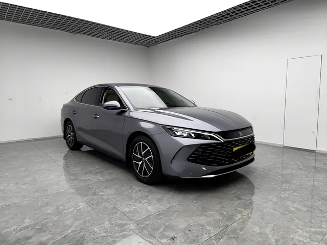 BYD 2024 Qin L DM-i 1.5 stepless 80KM Exceed automatic gear 3