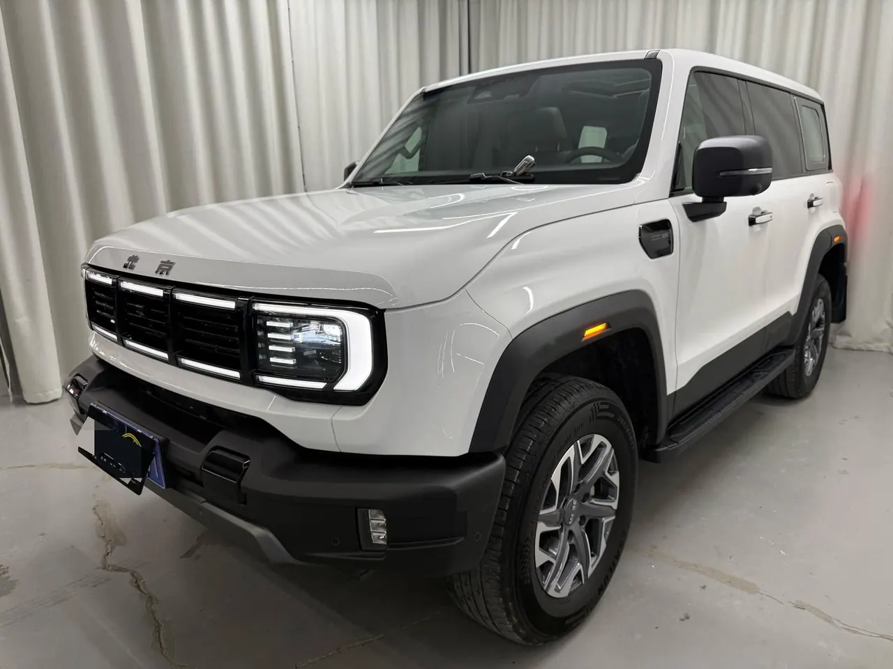 Beijing 2024 BJ40 2.0T City Hunter Edition Chivalrous Automatic Gear - View 1