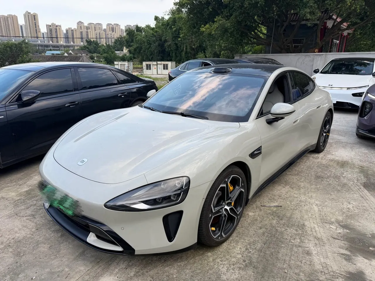 MI 2024 SU 7 750km Four-wheel Drive Max Founding Edition Automatic Gear - View 1