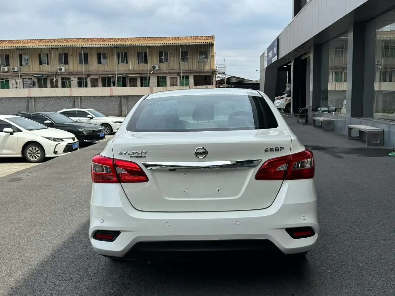 Nissan 2024 Sylphy Classic 1.6 Stepless XL Deluxe Automatic Gear 8