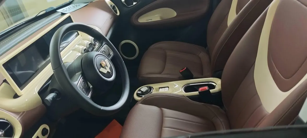 WuLing 2023 Plantronics 333km LingBox Connected Automatic Gear 5