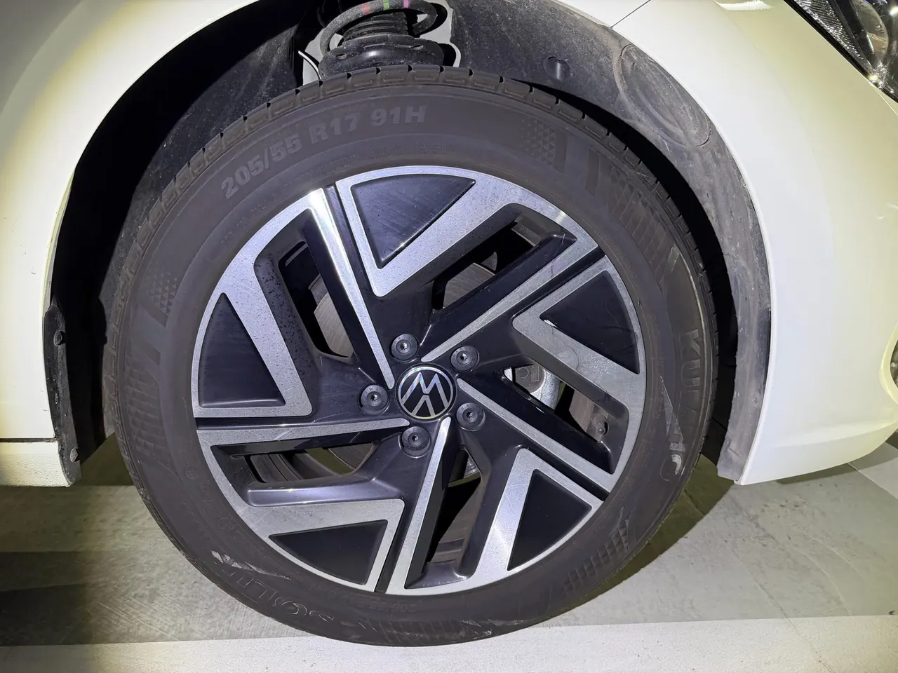 Volkswagen 2025 Sagittarius 1.5TSI 300TSI Exceed Edition (Modified) Automatic Gear 4