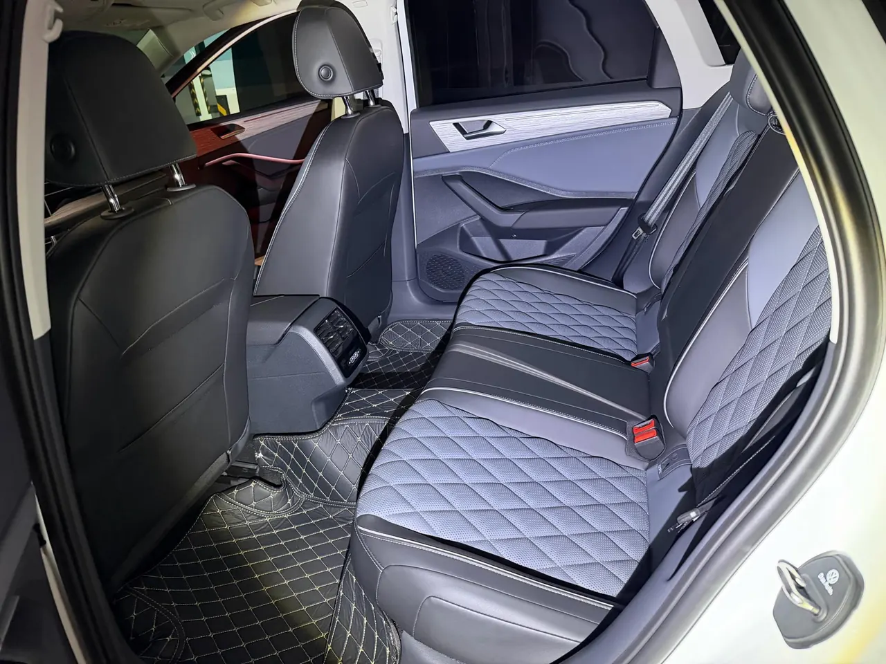 Volkswagen 2025 Sagittarius 1.5TSI 300TSI Exceed Edition (Modified) Automatic Gear 7