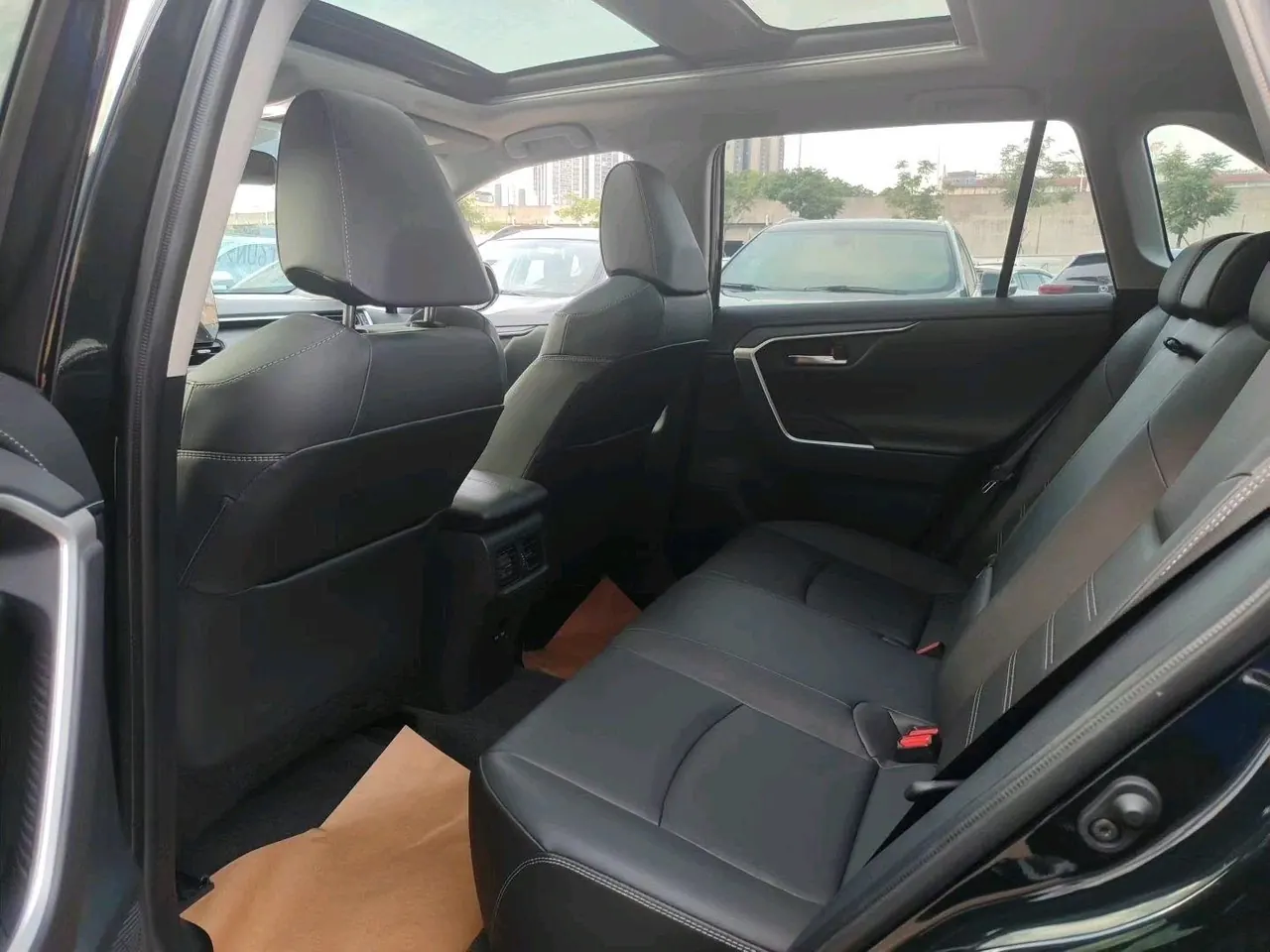 Toyota 2023 RAV4 Rongbo 2.0 Stepless Two-Drive Fashion Plus Edition Automatic Gear 4