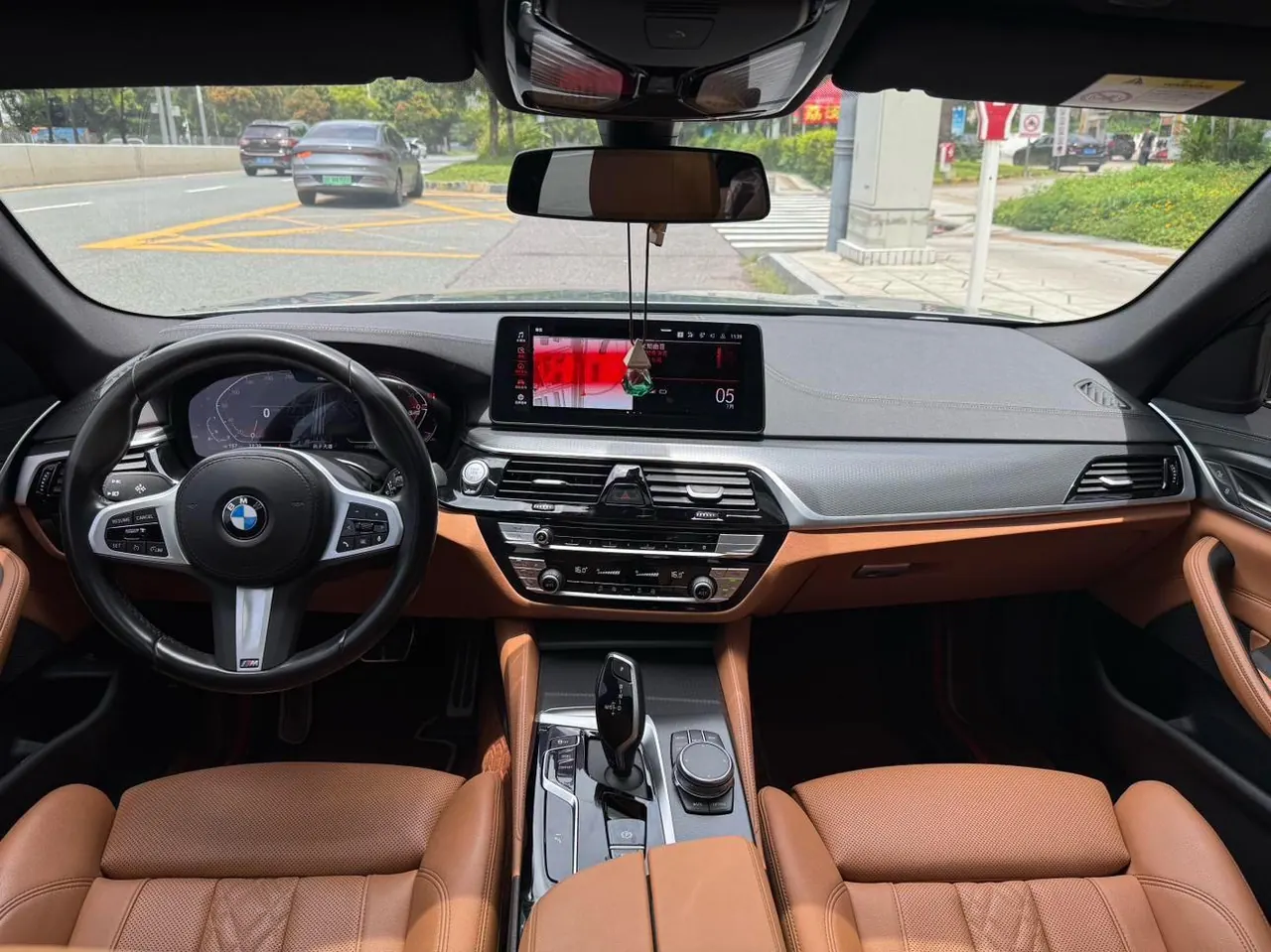 BMW 5 Series (Imported) 2022 525i 2.0T M Sports Suit (Modified 2) Automatic Gear 9