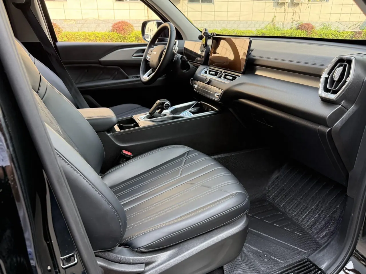 Haval 2025 H5 2.0T 4WD Diesel LinkedIn Edition Automatic Gear 7