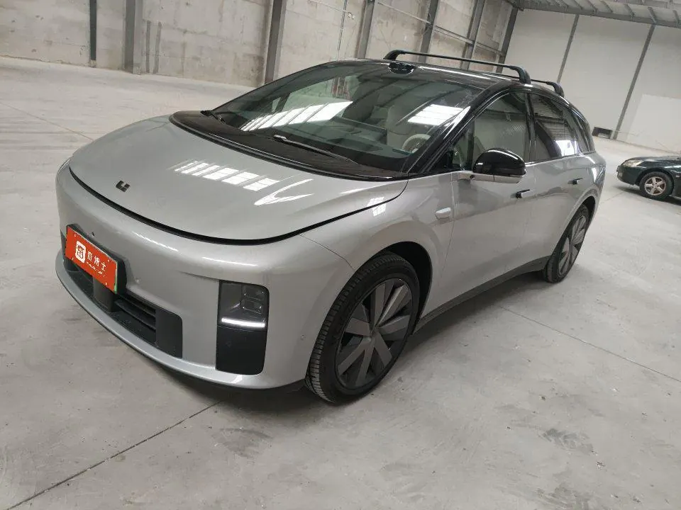 Open image lightbox: Li 2025 i6 four-wheel drive basic automatic transmission