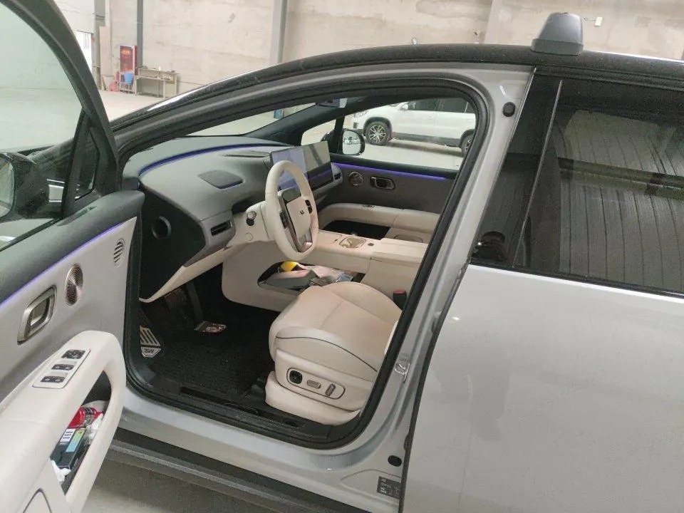 Li 2025 i6 four-wheel drive basic automatic transmission 3