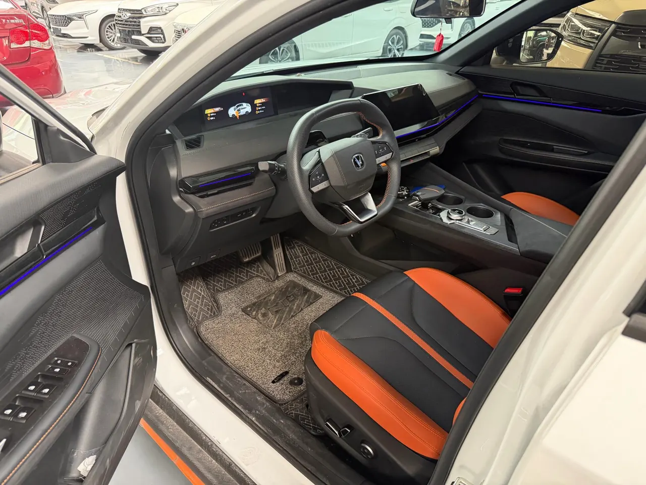 ChangAn 2024 UNI-V 1.5T Distinguished Sports Automatic 2