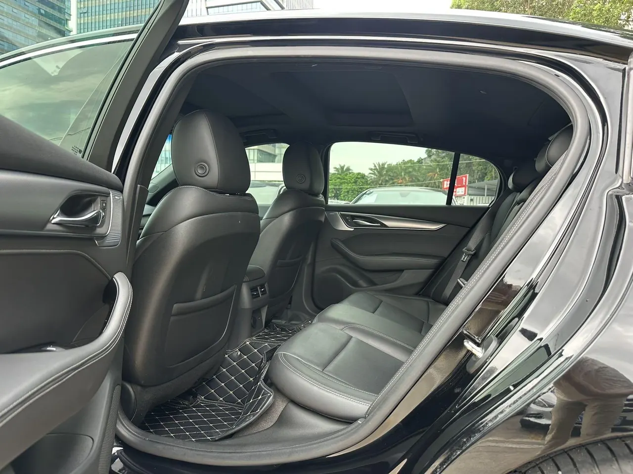 Cadillac 2023 CT5 2.0T 28T Luxury (Standard Edition) Automatic Gear 8