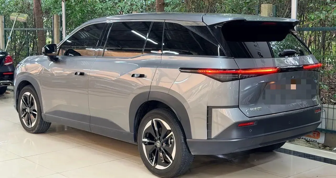 Toyota 2025 Platinum Intelligence 3X 520 Pro Automatic Gear 2