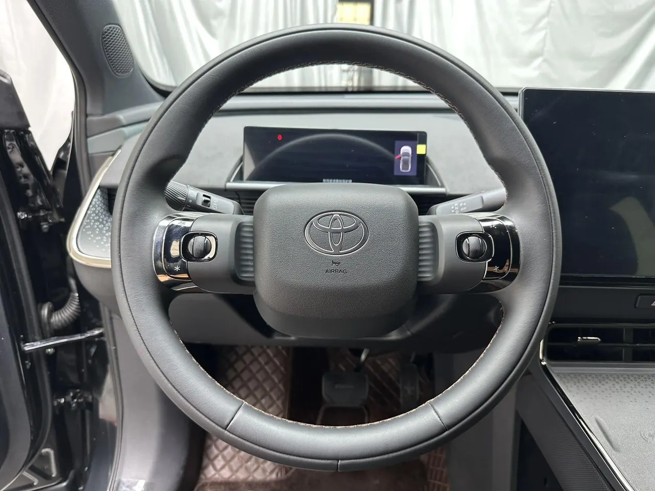 Toyota 2025 Platinum Intelligence 3X 520 Pro Automatic Gear 6
