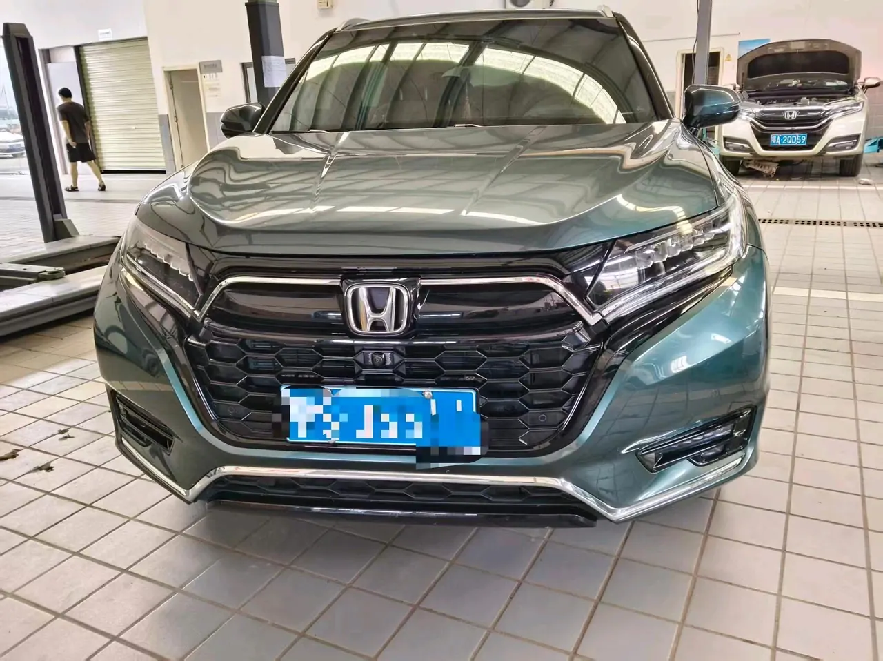 Honda 2020 UR-V 2.0T 370TURBO 4-wheel drive automatic gear 3