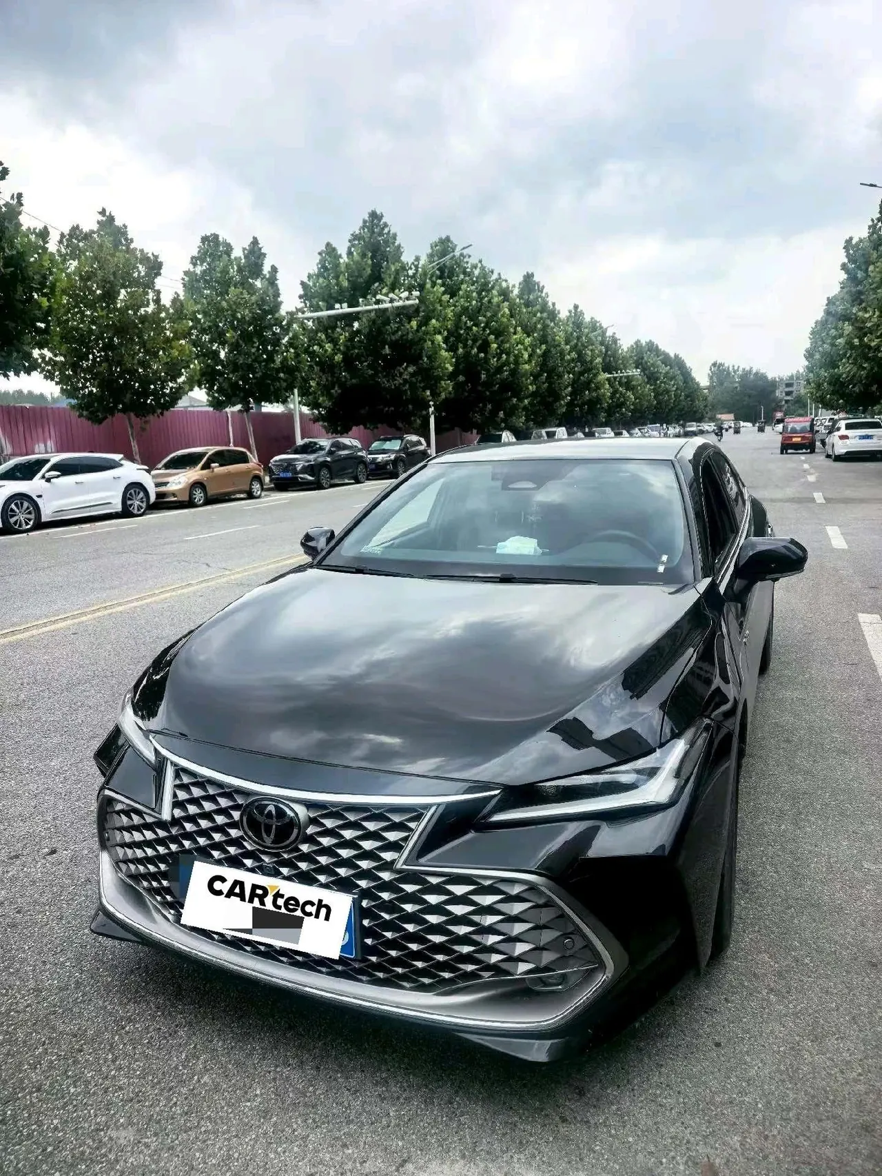 Toyota 2024 Asian Dragon Double Engine 2.5 Stepless XLE Premium Automatic Gear - View 1