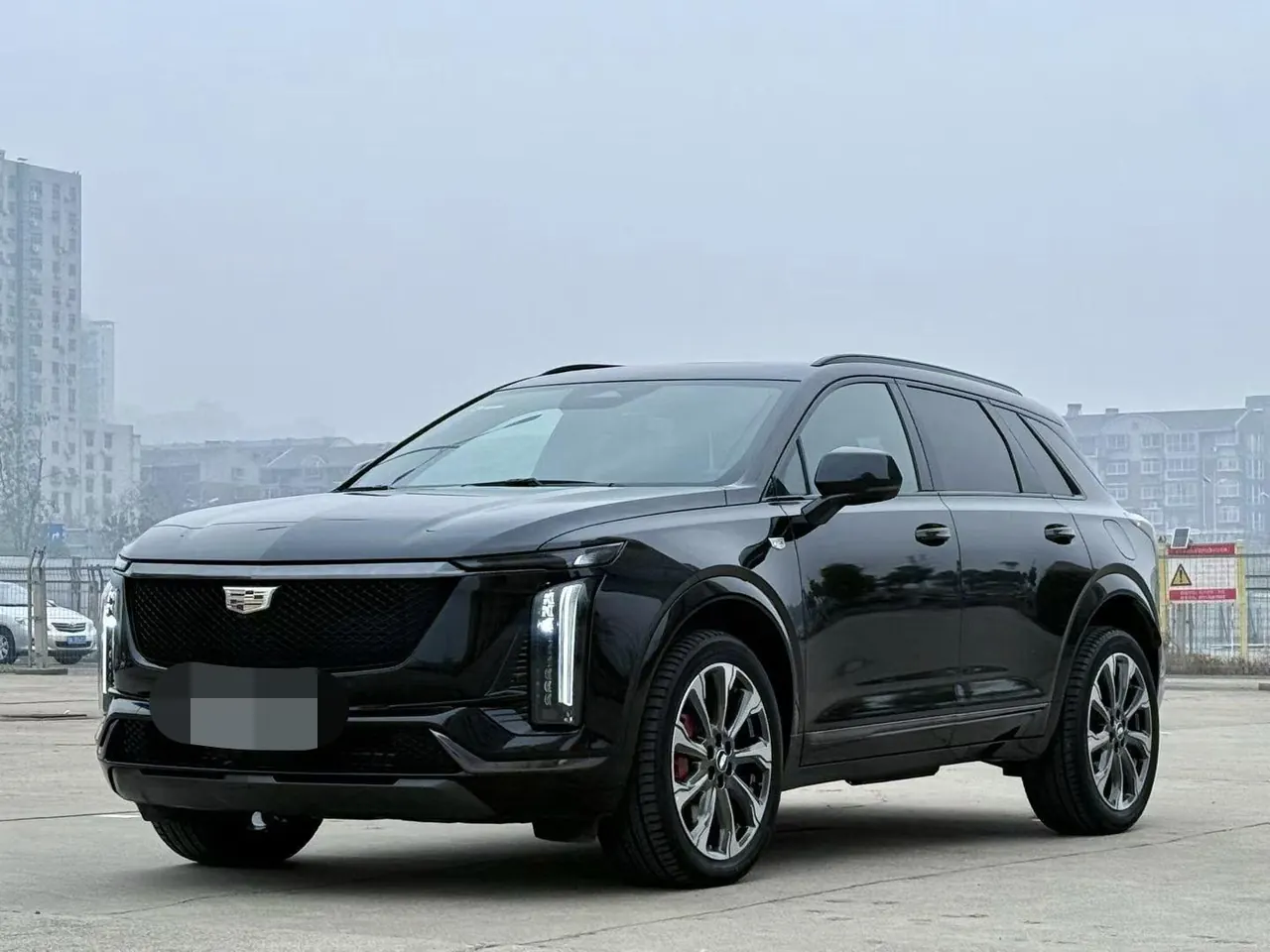 Cadillac 2025 XT5 48V 2.0T Platinum Automatic Gear - View 1