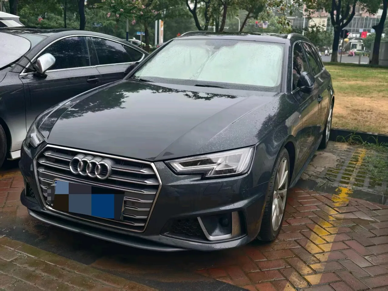 Open image lightbox: Audi A4 (Imported) 2020 A4 Avant 2.0TFSI 40TFSI Avant-garde Fashion Dynamic Automatic Gear
