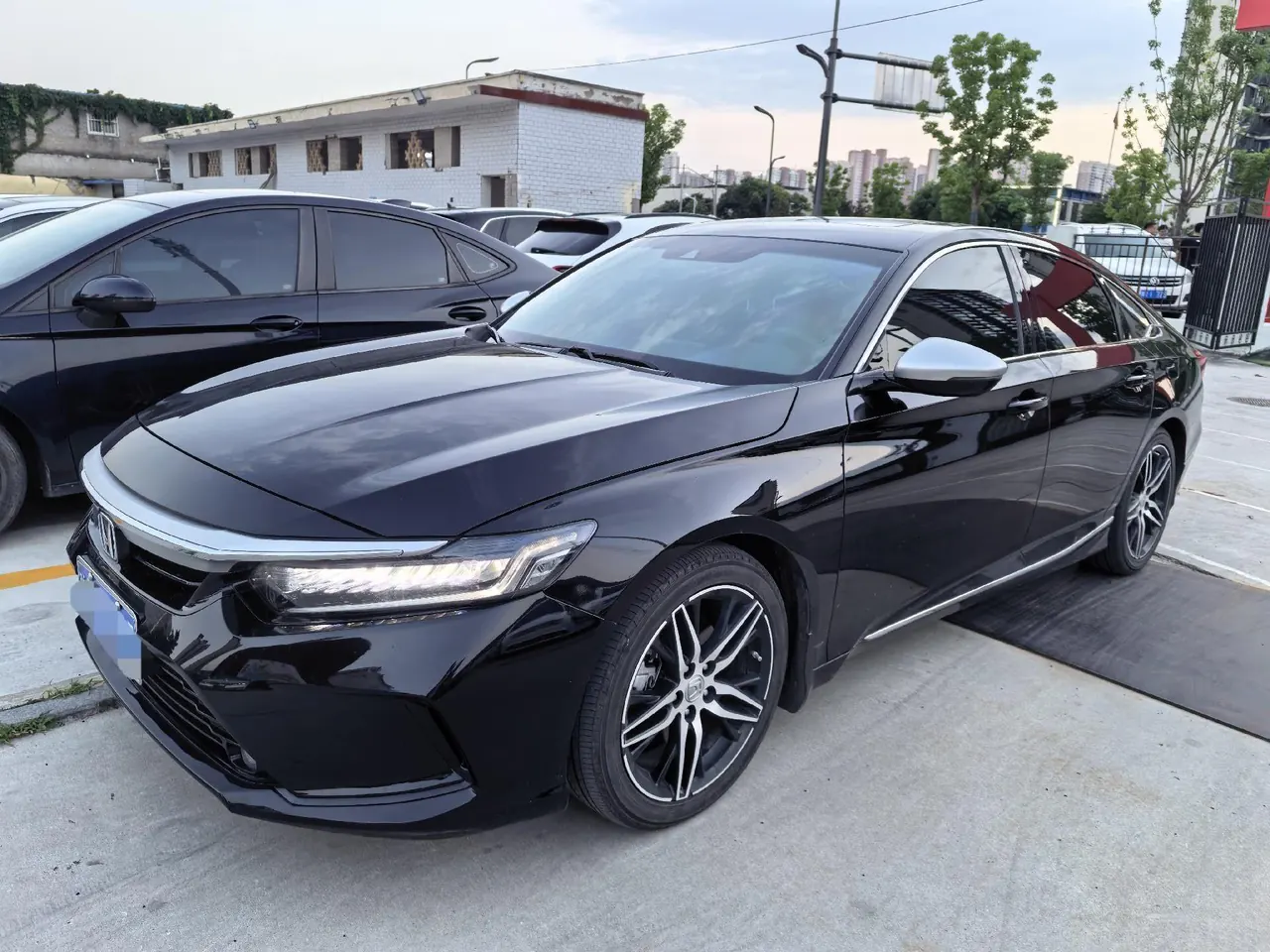 Open image lightbox: Honda 2022 INSPIRE (Yingshi Pai) Hybrid 2.0 Stepless Sharp and Jingshang Edition Automatic Gear