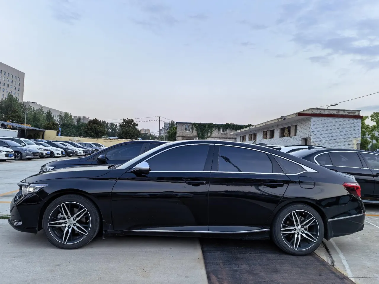 Honda 2022 INSPIRE (Yingshi Pai) Hybrid 2.0 Stepless Sharp and Jingshang Edition Automatic Gear 3
