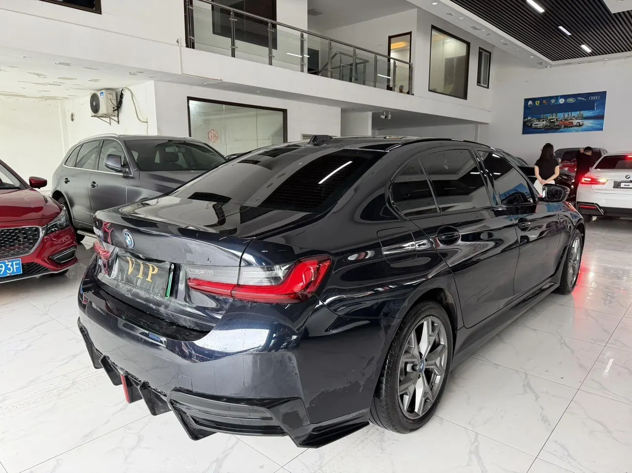 BMW 2024 i3 eDrive 35 L automatic gear 7