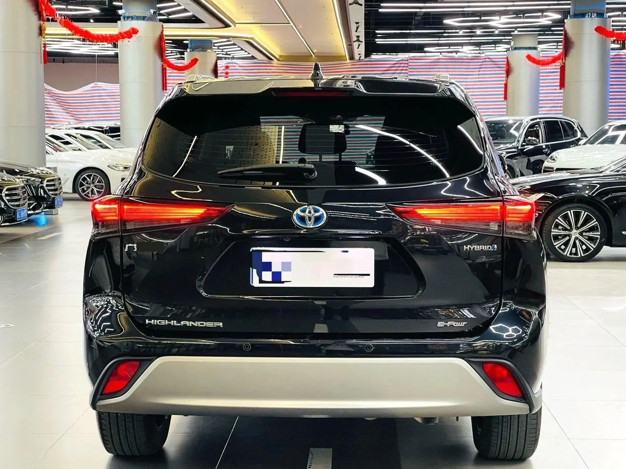 Toyota 2024 Highlander Dual Engine 2.5 Stepless Intelligent Electric Hybrid Four-wheel Drive Premium Edition 7-seat Automatic Transmission 7