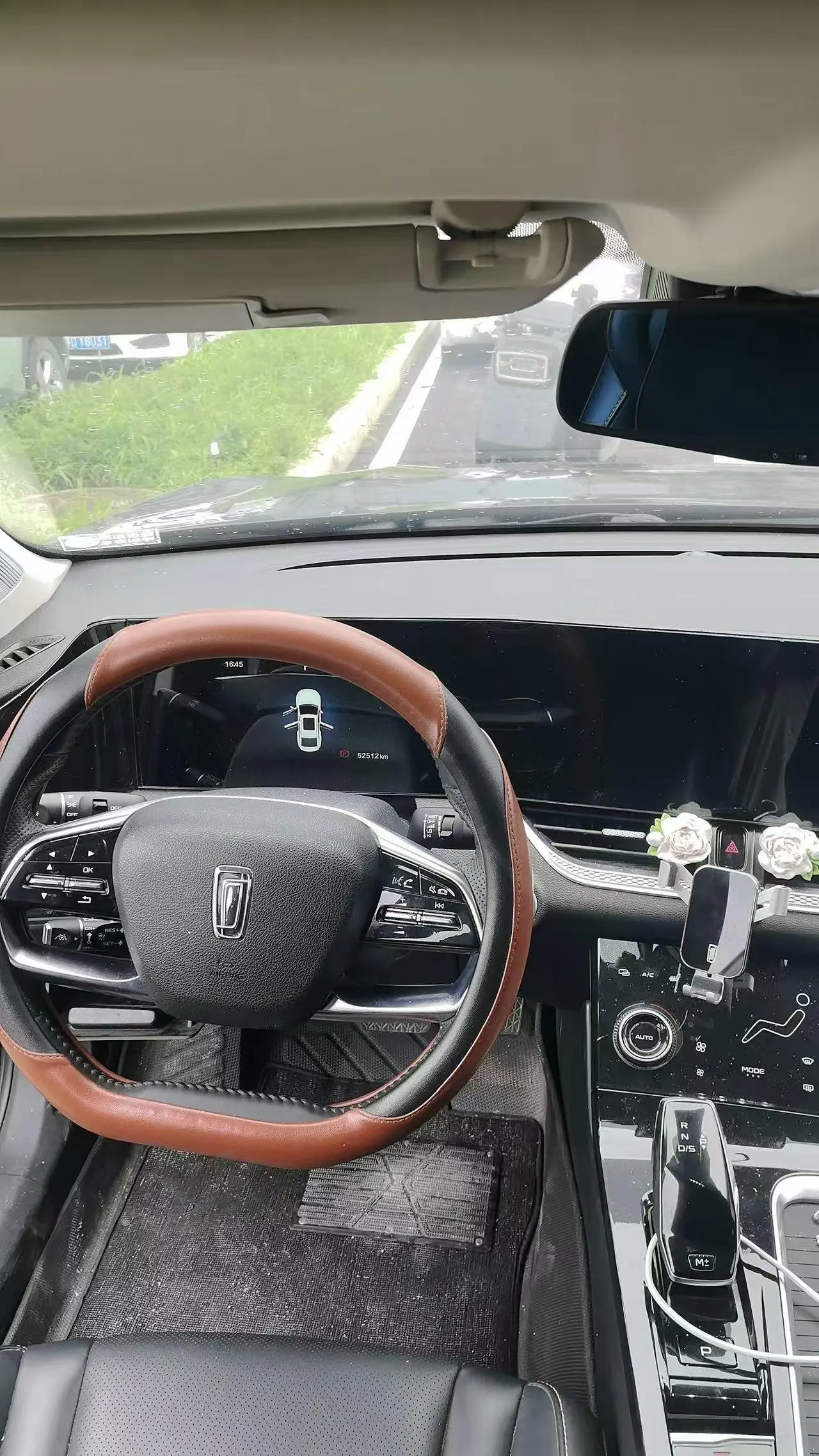 Bestune 2022 B70 1.5T Pleasant Automatic Gear 7