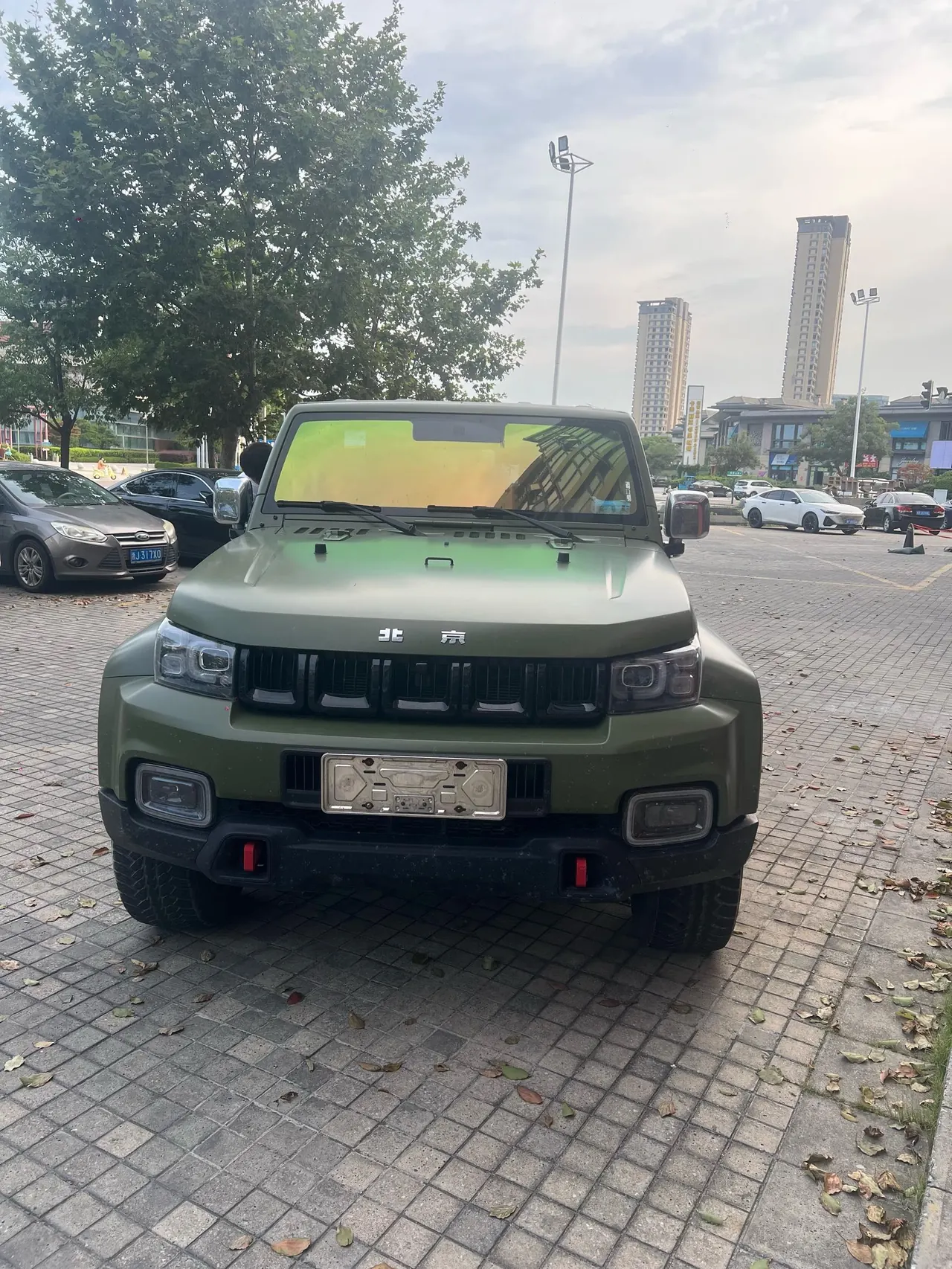 Beijing 2023 BJ40 2.0D Four-wheel Drive Blade Hero Edition Chivalrous Automatic Gear 2
