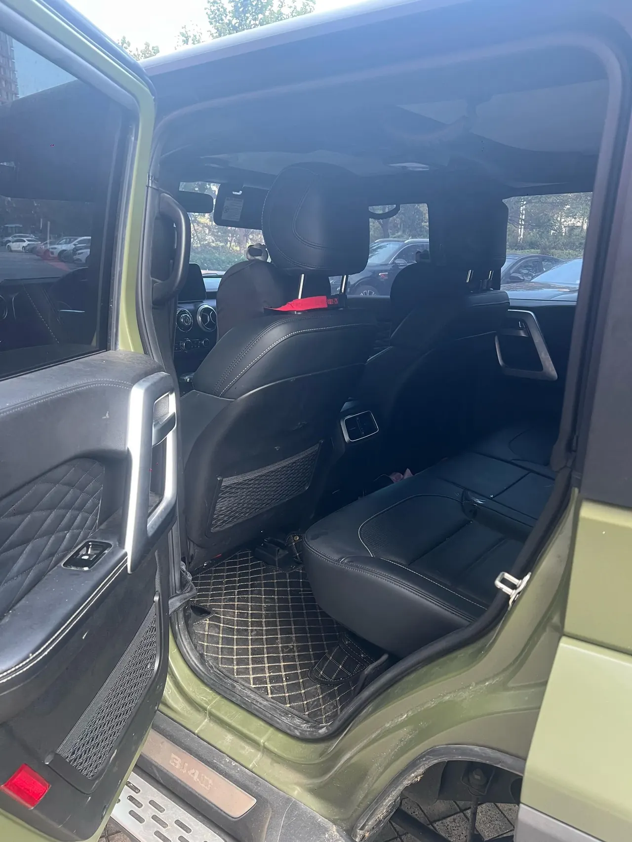 Beijing 2023 BJ40 2.0D Four-wheel Drive Blade Hero Edition Chivalrous Automatic Gear 4