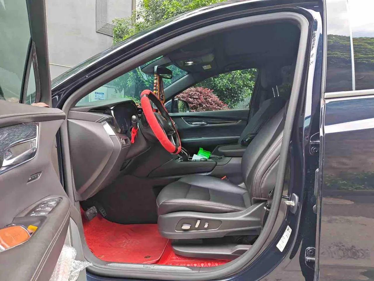Cadillac 2021 XT5 2.0T 28T Luxury Automatic Gear 3