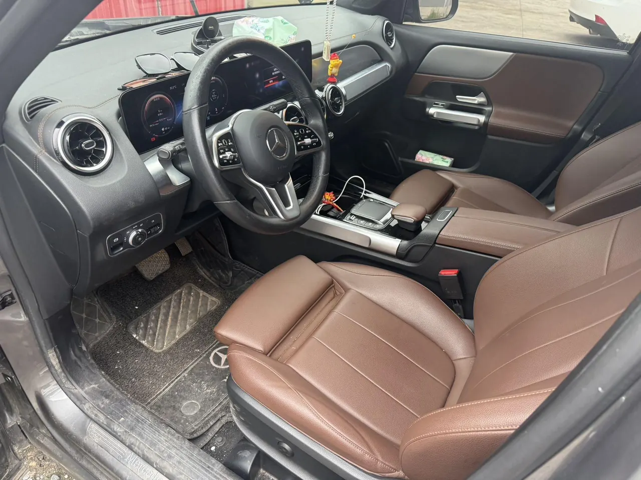 Mercedes Benz 2021 GLB 180 1.3T Dynamic Automatic 3