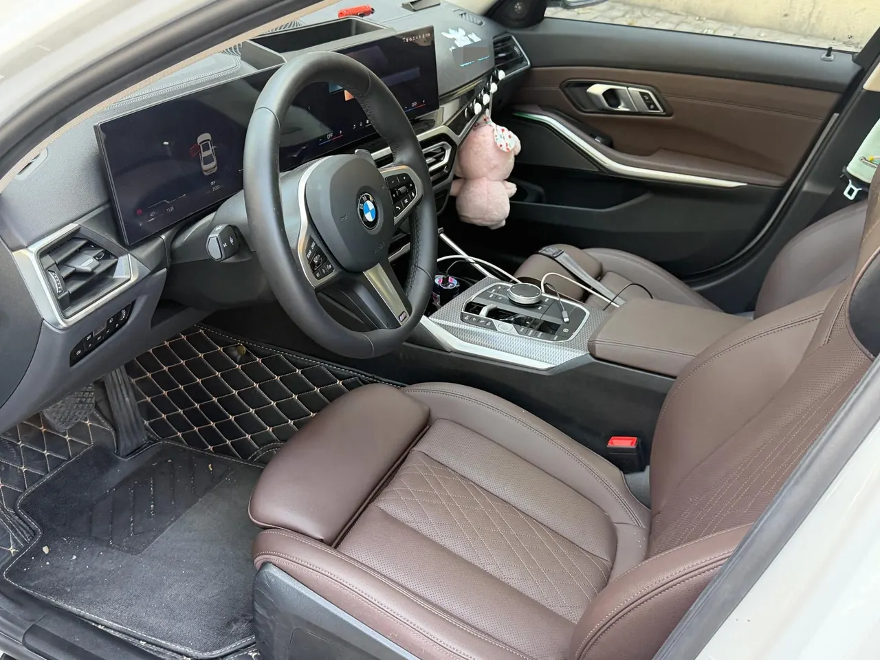 BMW 3 Series 2024 325Li 2.0T M Sports Obsidian Night Suit Automatic Gear 3