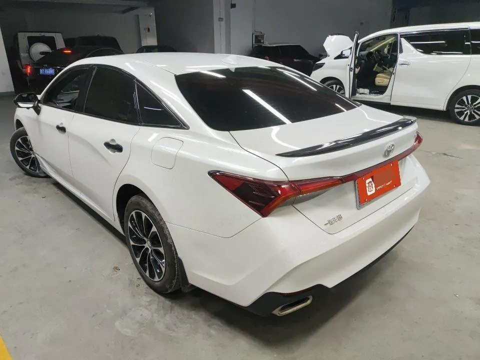 Toyota 2023 Asian Dragon 2.5 Deluxe Edition Automatic 3
