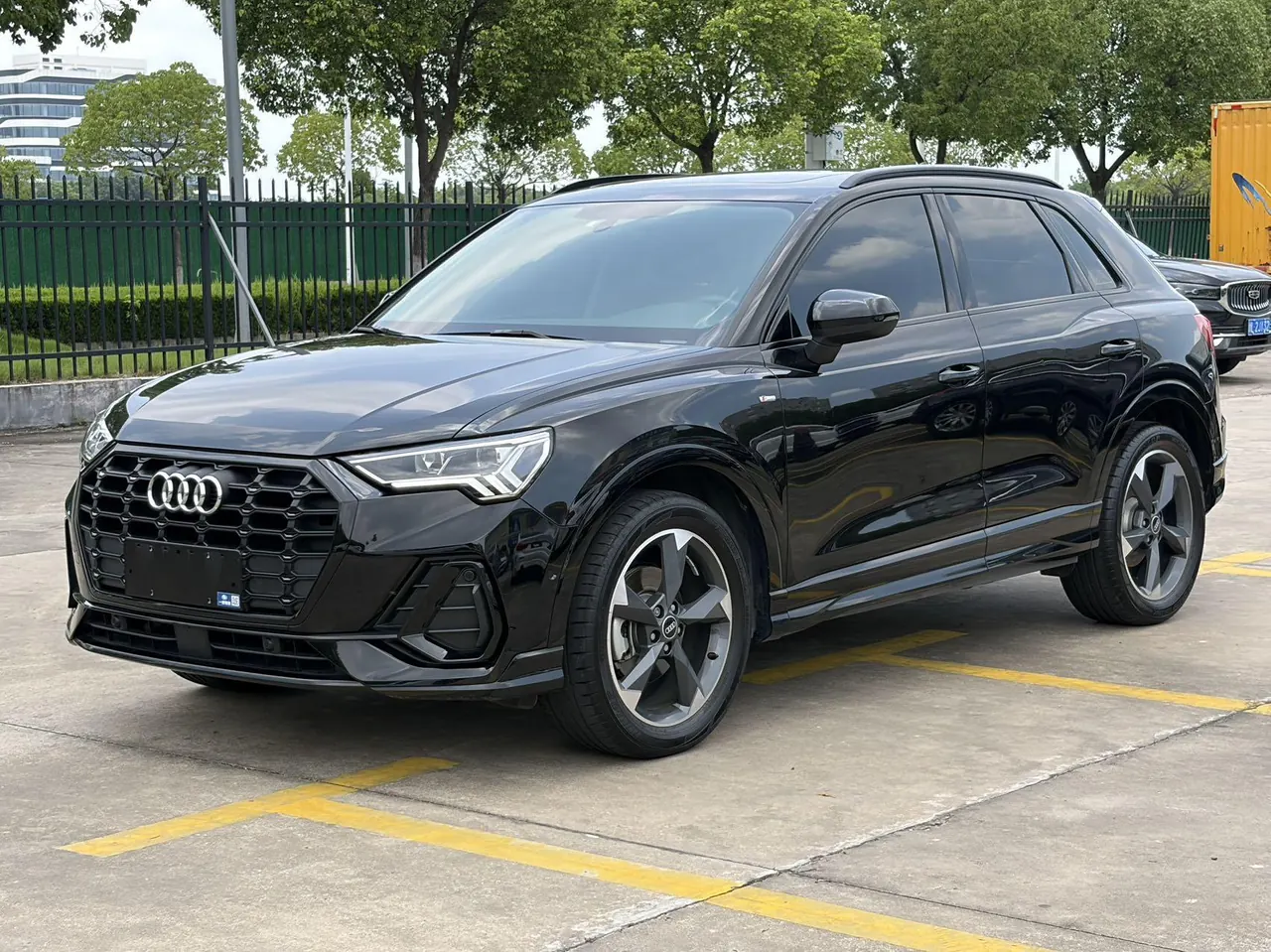 Audi 2022 Q3 1.4TFSI 35TFSI Fashion Dynamic Automatic - View 1