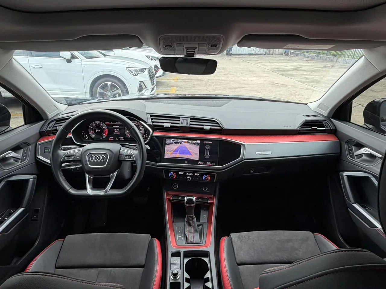 Audi 2022 Q3 1.4TFSI 35TFSI Fashion Dynamic Automatic 9