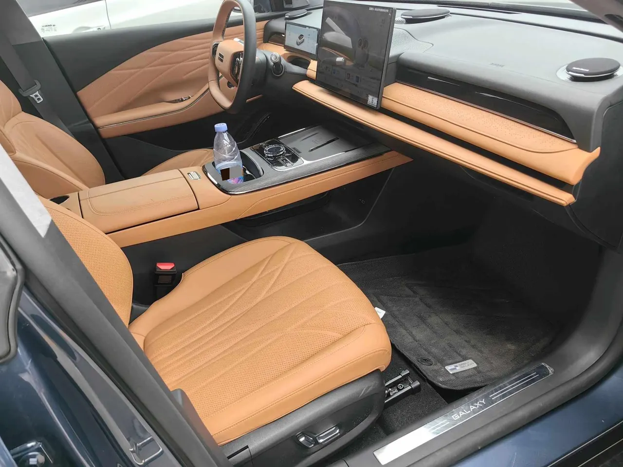 Geely Galaxy 2025 xingyao 8 EM-P 1.5T 130km exploration version automatic gear 5