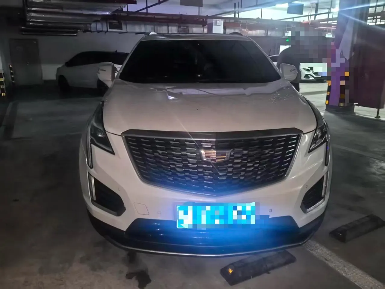 Cadillac 2021 XT5 2.0T 28T Luxury Automatic Gear 3