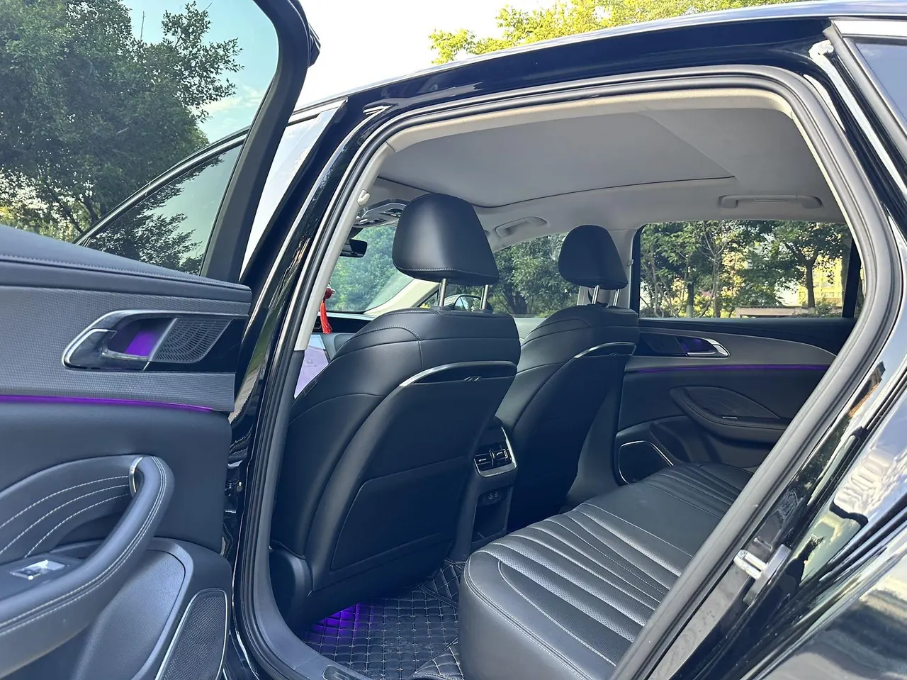 HongQi 2023 H5 2.0T Zhilian Qi Chang Edition Automatic Gear 6