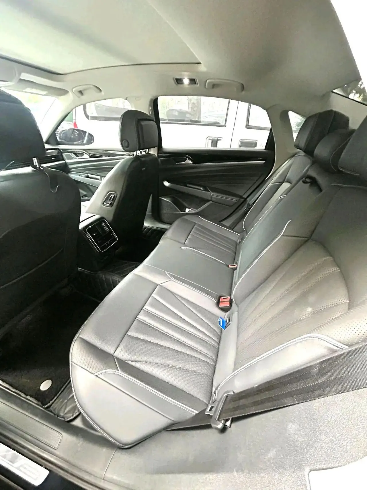 Volkswagen 2024 Passat 2.0TSI 380TSI Elite Edition Automatic 4