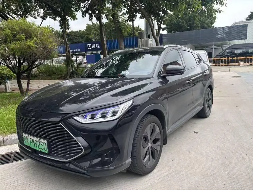 BYD Song PLUS New Energy 2021 Song PLUS DM-i 1.5 Stepless 51KM Honorable Automatic Gear - View 1