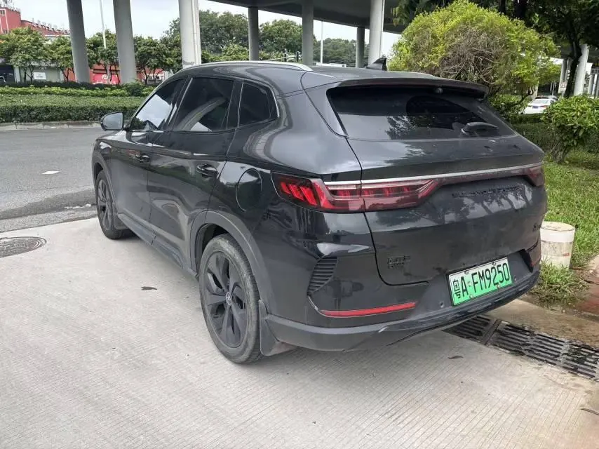 BYD Song PLUS New Energy 2021 Song PLUS DM-i 1.5 Stepless 51KM Honorable Automatic Gear 2