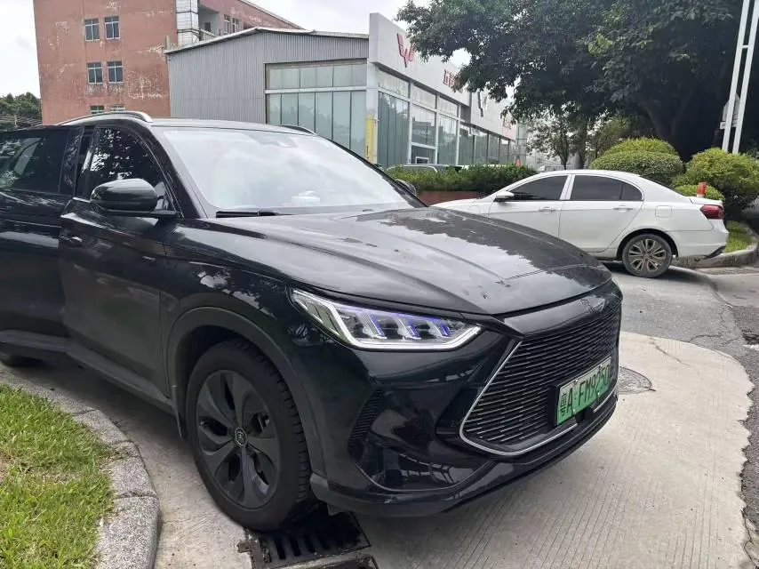 BYD Song PLUS New Energy 2021 Song PLUS DM-i 1.5 Stepless 51KM Honorable Automatic Gear 3