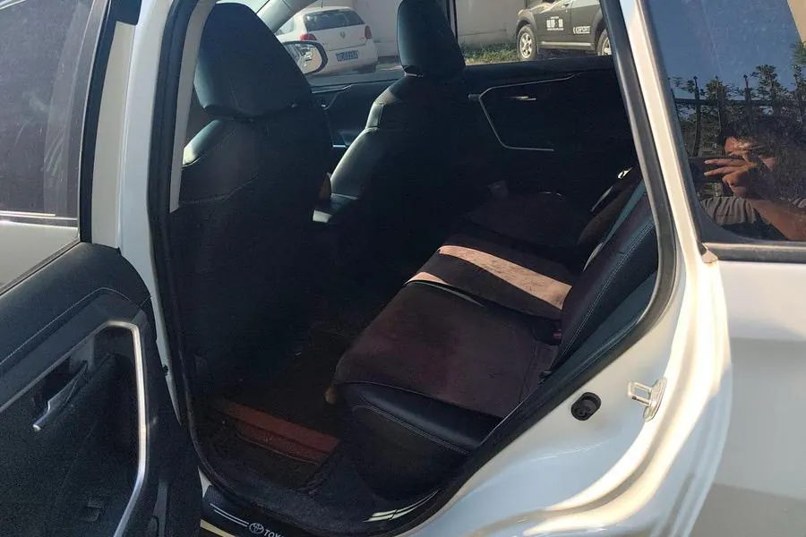 Toyota 2021 RAV4 Rongfang Double Engine 2.5 Stepless Four-wheel Drive Flagship Edition (Modified) Automatic Gear 7