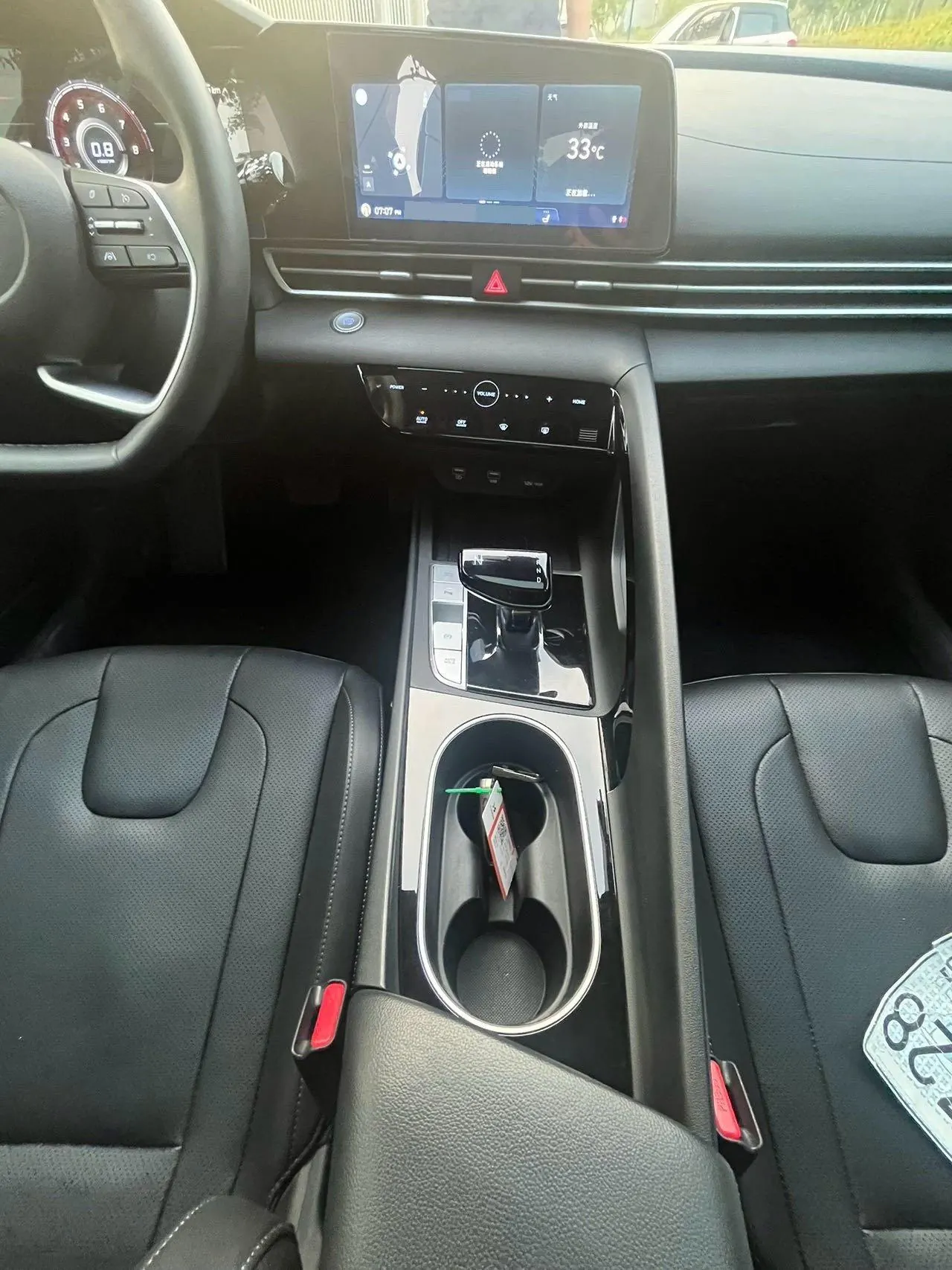 Hyundai 2022 Elantra -3-compartment 1.5 stepless LUX premium automatic gear 11
