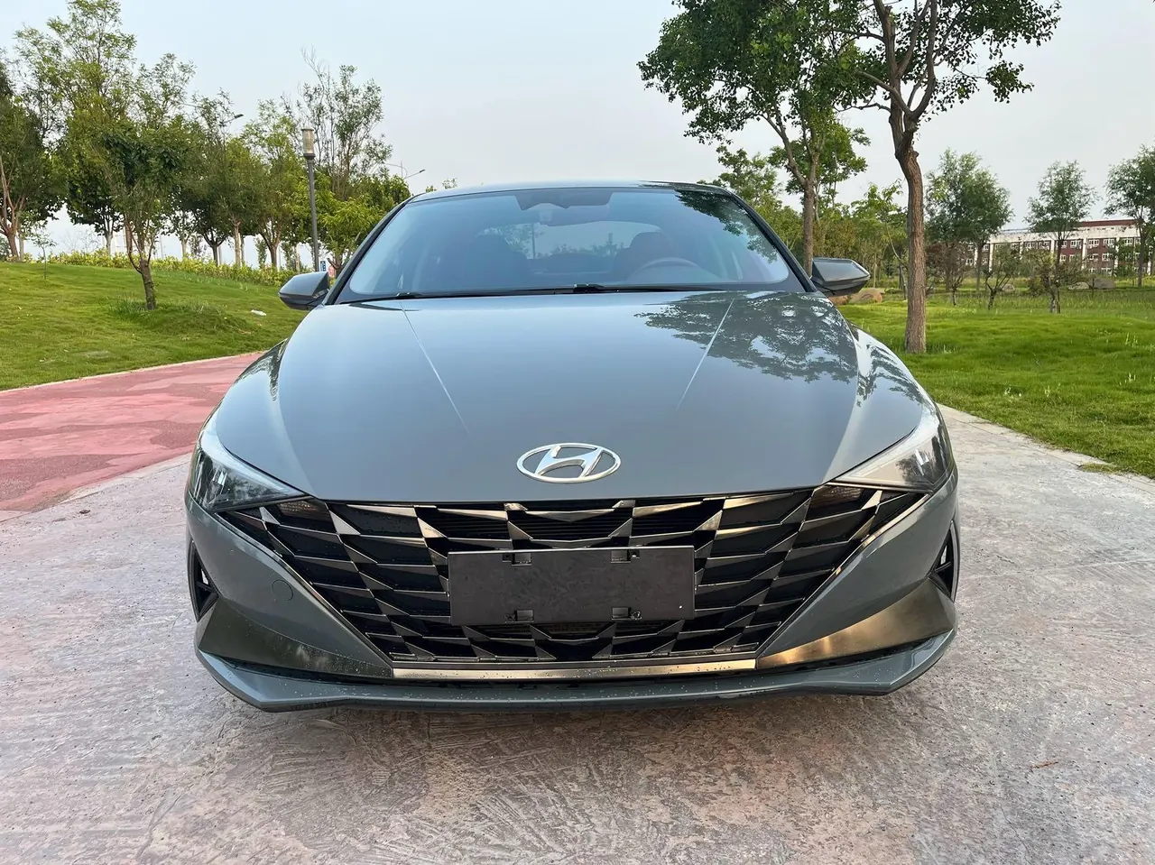 Hyundai 2022 Elantra -3-compartment 1.5 stepless LUX premium automatic gear 2