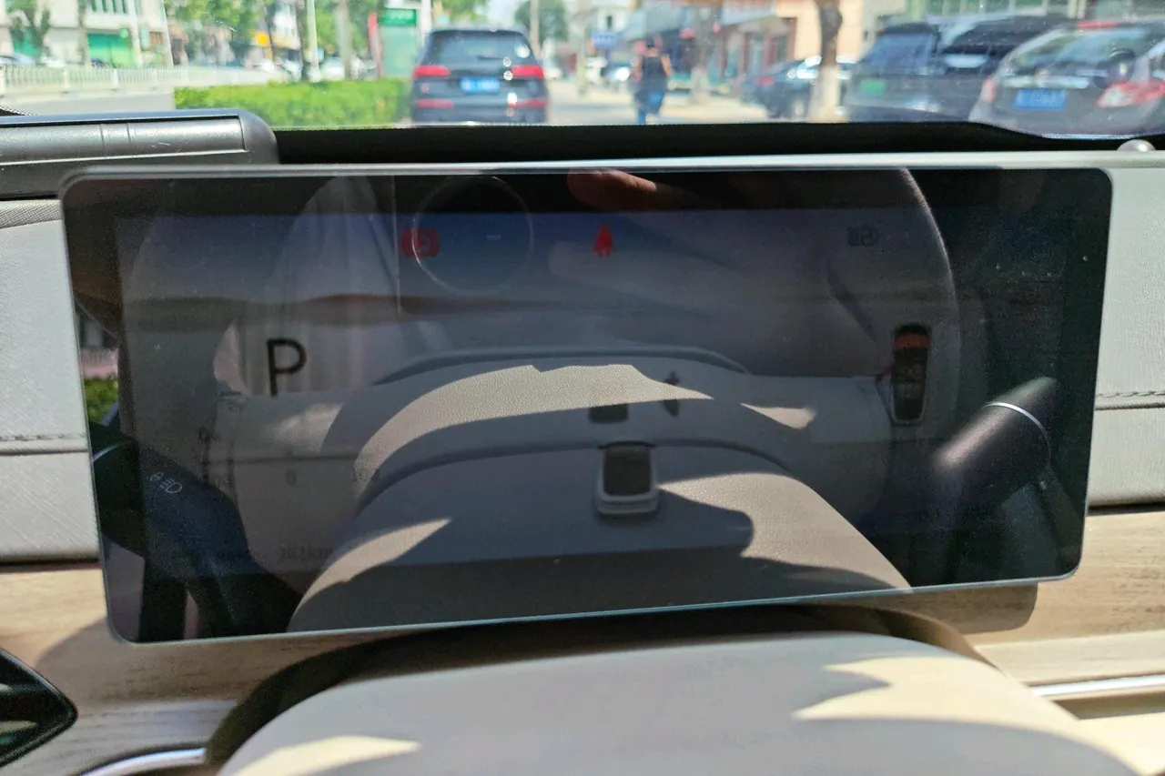 The popular 2024 xinghai S 7 555km luxury version of automatic gear 10