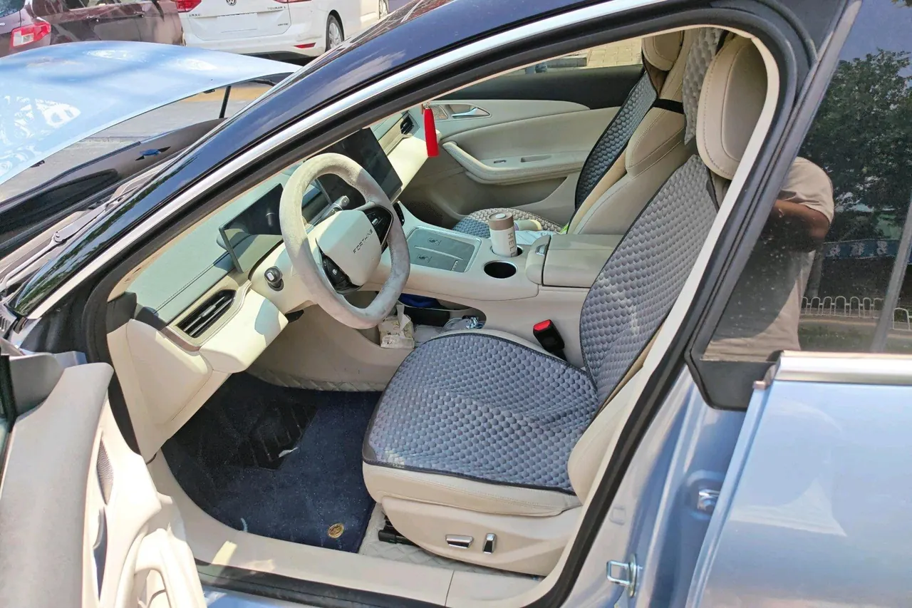 The popular 2024 xinghai S 7 555km luxury version of automatic gear 8