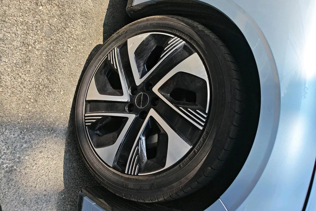 The popular 2024 xinghai S 7 555km luxury version of automatic gear 9
