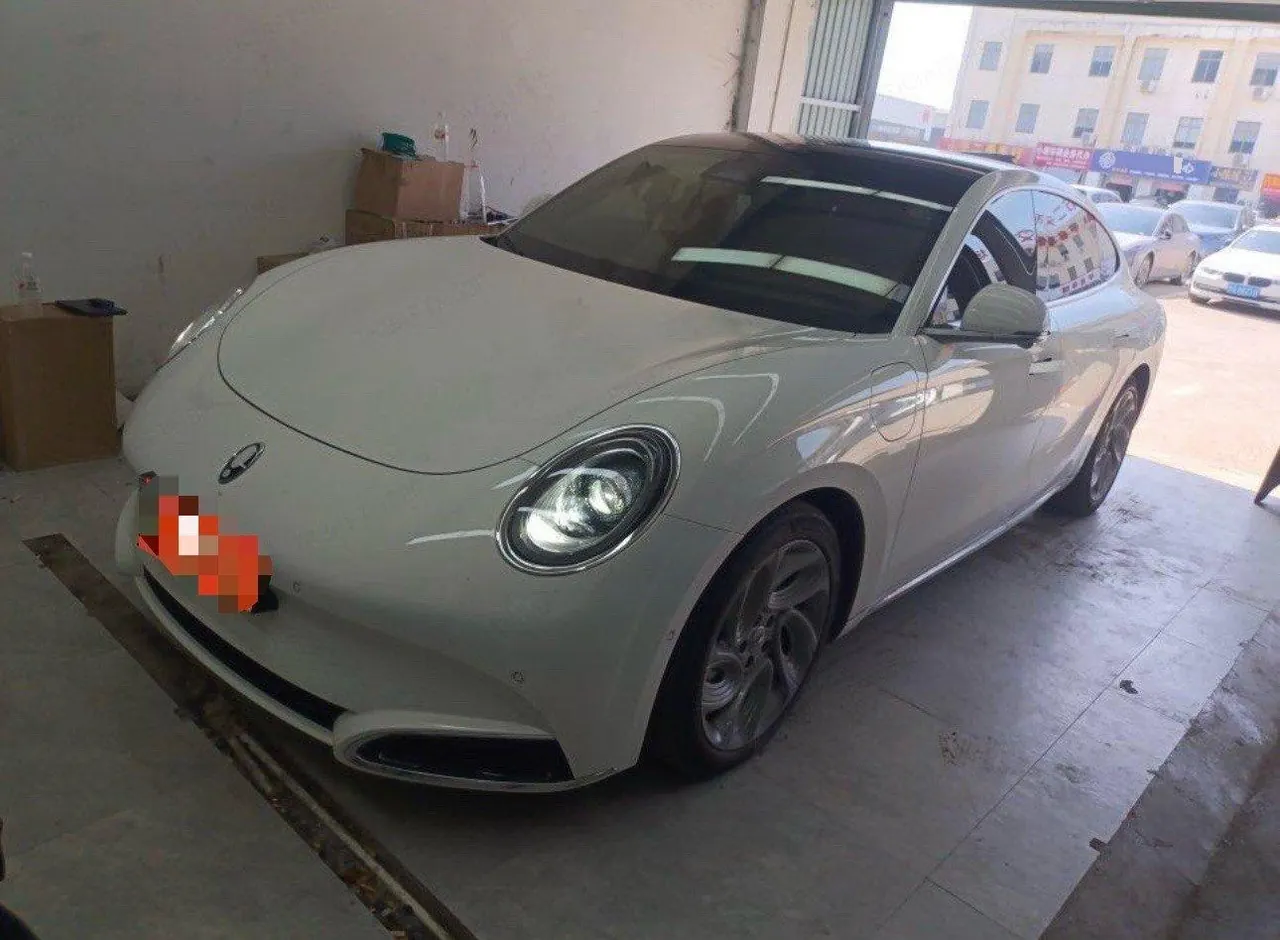 Open image lightbox: Ora 2022 Lightning Cat 555km Premium Edition Automatic Gear