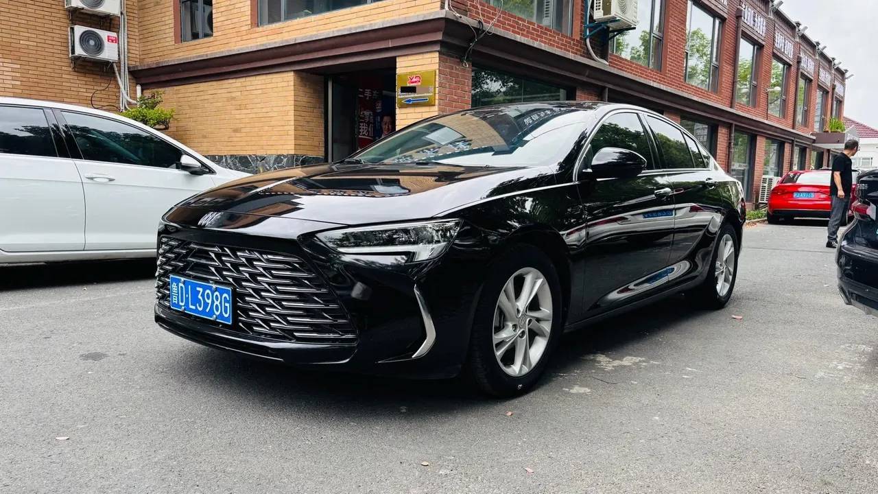 Open image lightbox: Buick 2024 Regal 1.5T 25T Super Edition Automatic Gear