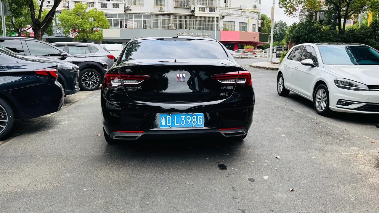 Buick 2024 Regal 1.5T 25T Super Edition Automatic Gear 5